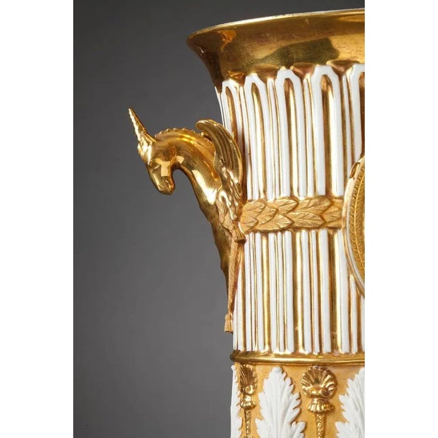 Early 19th Century Vase-Shaped Porcelain Clock For Sale - Image 5 of 11