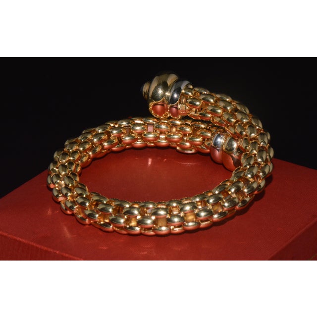 Late 20th Century Rare Fope Flex’it Blue Sapphire Woven Wrap Bangle Bracelet in 18k Yellow & White Gold For Sale - Image 4 of 17