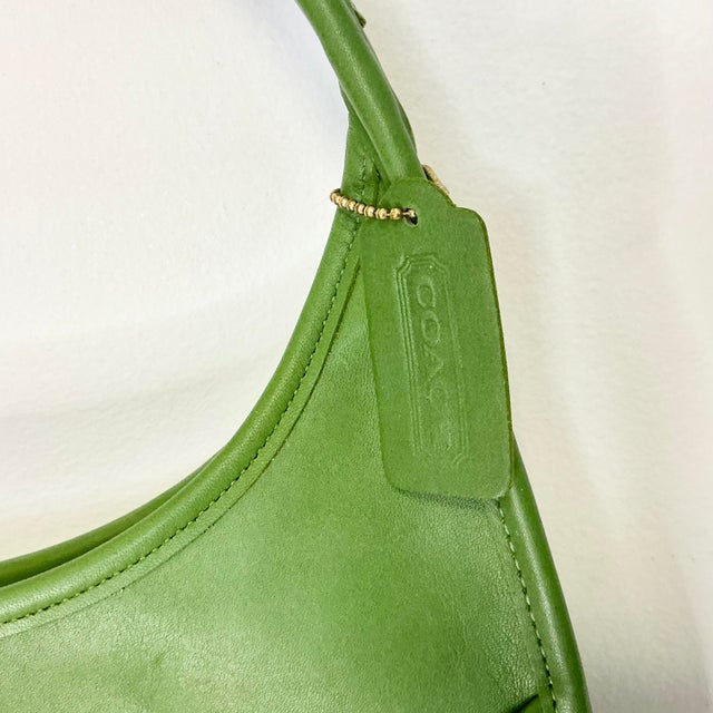 1998 Vintage Boho Chic Coach Ergo Hobo Leaf Leather One-Shoulder Handbag, E7c-9033 For Sale - Image 13 of 13