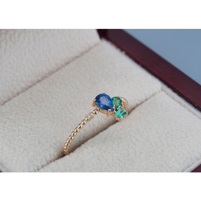 Pear Sapphire 14k Gold Ring - 5 Us Size For Sale - Image 6 of 9