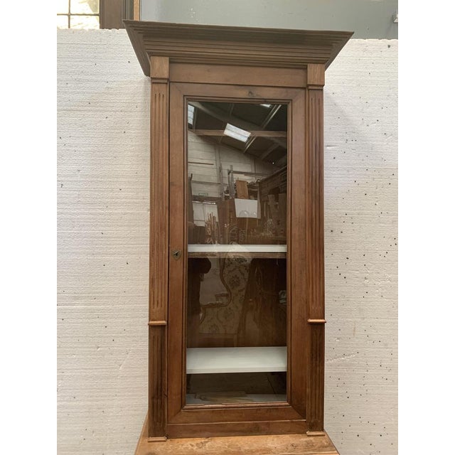 Two-Part Display Case in Walnut, 1900s For Sale - Image 4 of 12