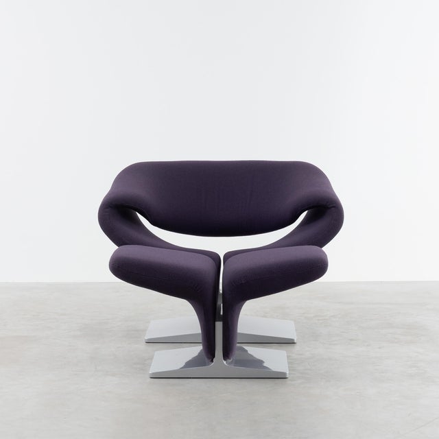 Metal Set of Ribbon Lounge Chair and Ottoman in Purple Fabric by Pierre Paulin for Artifort, 2000s For Sale - Image 7 of 11