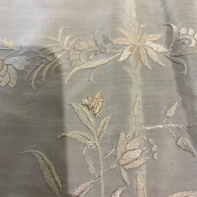 Victorian Cream Silk Piano Shawl For Sale - Image 3 of 9