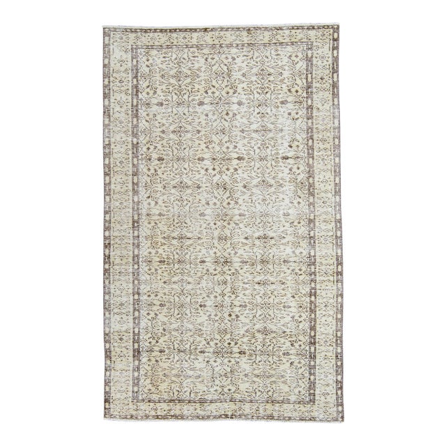 Turkish Vintage Rug 5'5" x 8'10" #21397 For Sale