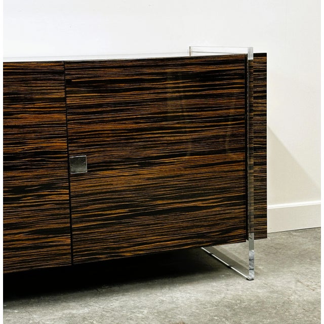 Sideboard in Chrome and Acrylic by Armobil For Sale - Image 4 of 16