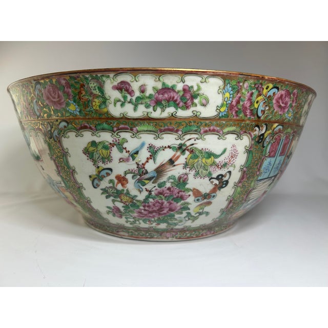 Early 19th Century Chinese Porcelain Rose Medallion Punch Bowl With Ormulu Bronze Mount For Sale - Image 11 of 12