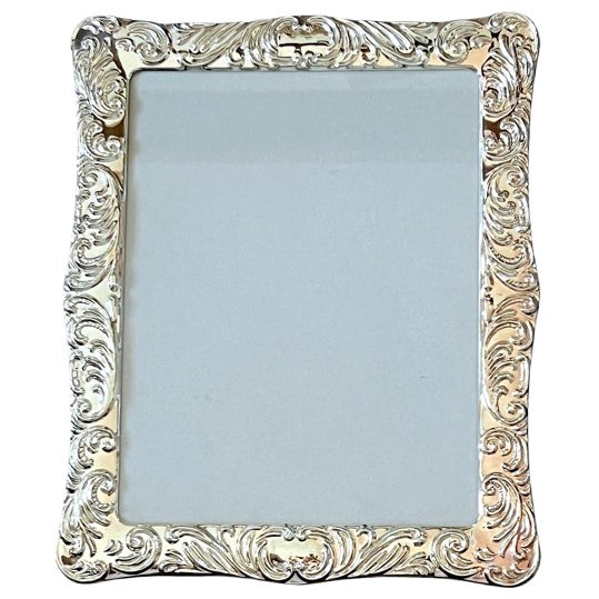 1980s Large Rococo Revival Silverplated Acanthus Scroll Picture Frame 12" × 10" for 9" × 11" Image For Sale