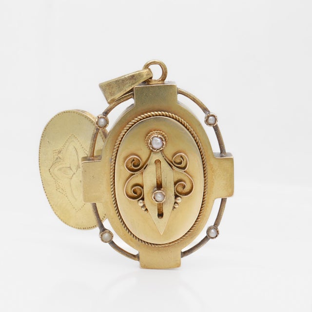 Antique Victorian 14k Gold and Seed Pearl Pendant Locket for a Necklace For Sale In Philadelphia - Image 6 of 16