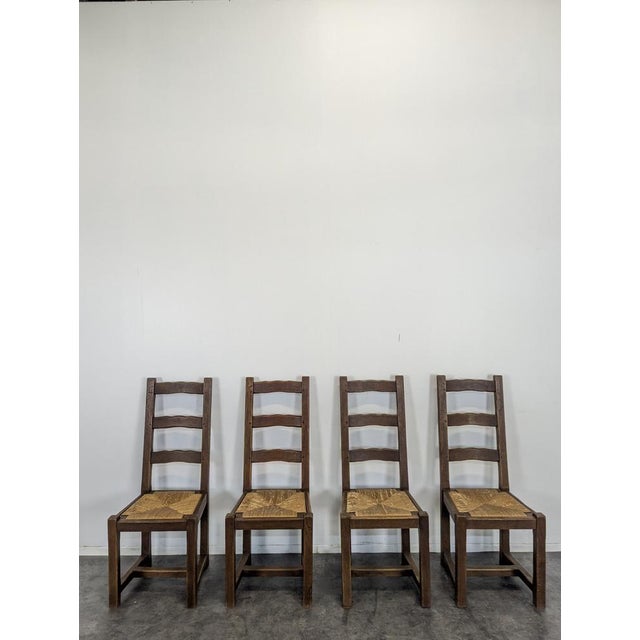 Rustic Oak Chairs with Straw Seats, Set of 4, in Very Good conditions.