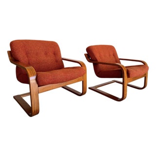 1970s Mid Century Westnofa Norway Cantilevered Bentwood and Orange Wool Lounge Chair Pair For Sale