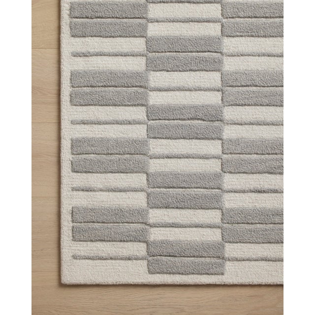 2020s Chris Loves Julia x Loloi Bradley Ivory / Grey 2'-3" x 3'-9" Accent Rug For Sale - Image 5 of 6