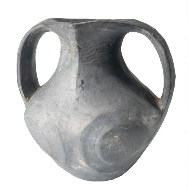 Han Dynasty Chinese Sichuan Black Glazed Amphora Vase For Sale