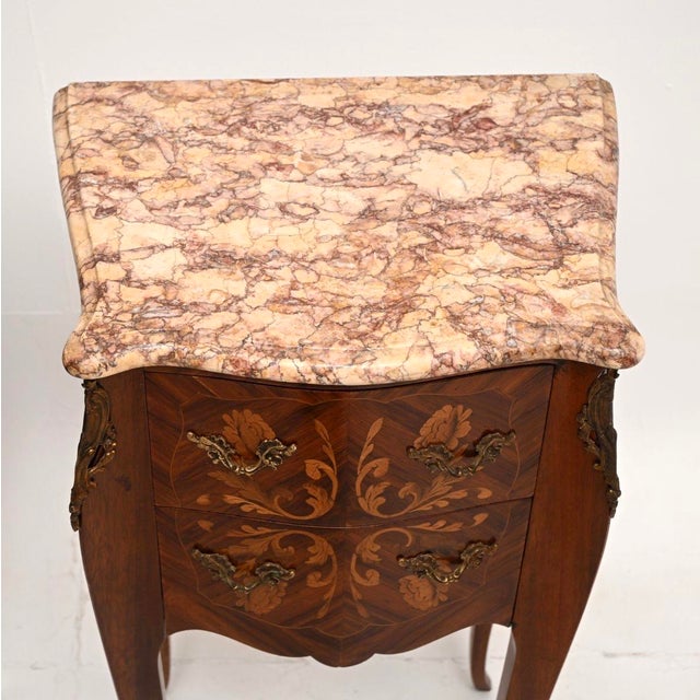 Early 20th Century Antique French Inlaid Marble Top Bedside Chests, 1900, Set of 2 For Sale - Image 5 of 11