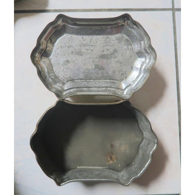 1878 Paris Exhibition - Huntley & Palmers "The Grand Prize" Gold Medal & Diploma of Honour - Hinged Lidded Biscuit Tin c.1887 For Sale - Image 11 of 14