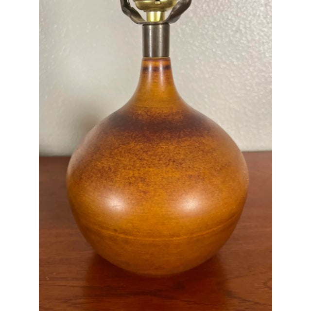 Pair of Medium Brown Ceramic Bulb Table Lamps | by Lotte and Gunnar Bostlund For Sale - Image 10 of 11
