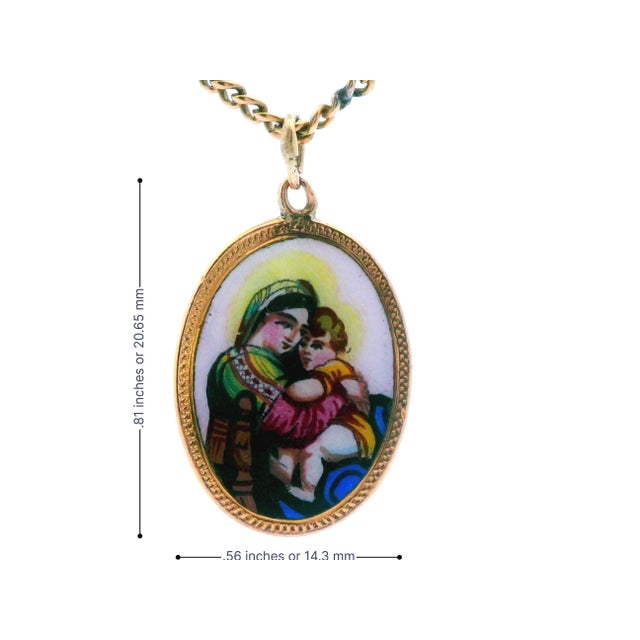 Early 20th Century 18k Mother Maria Pendant W/ 14k Yellow Gold Chain For Sale - Image 12 of 12