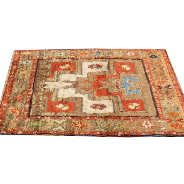 The carpets, scatters, runners, long rugs and bags of the towns, villages and tribes of Anatolia, including: Oushak,...