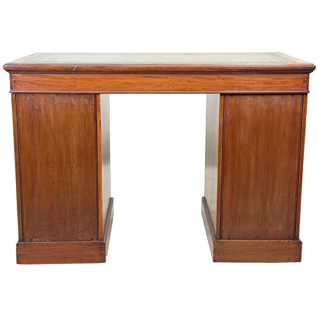 19th Century Small English Birdseye Maple Pedestal Desk, 1840 For Sale - Image 5 of 14