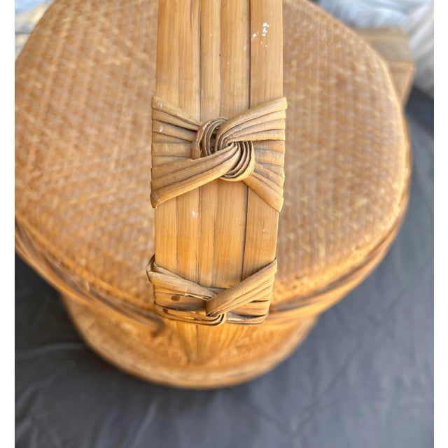 Wood Early 20th Century Chinese Woven Rattan Wedding Basket For Sale - Image 7 of 9