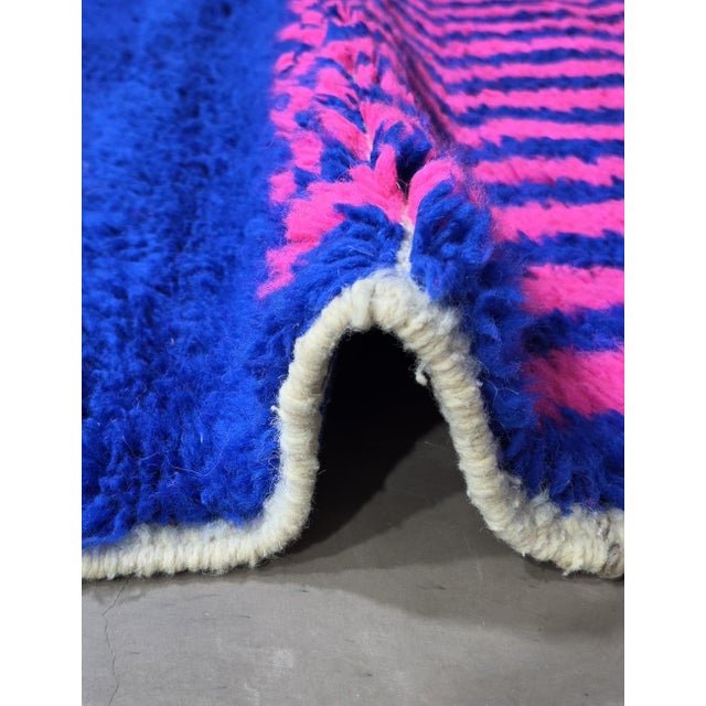 Abstract Small Vibrant Moroccan Wool Rug - 4.9 X 4.2 Ft For Sale - Image 3 of 6