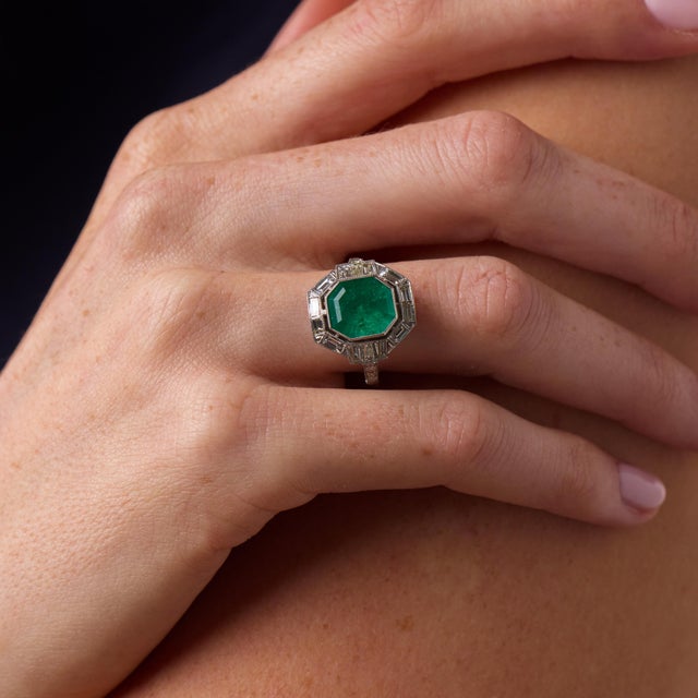 2000 - 2009 Art Deco Style 4.48 Carat Emerald Diamond Platinum Ring, Size 7.5 For Sale - Image 5 of 6