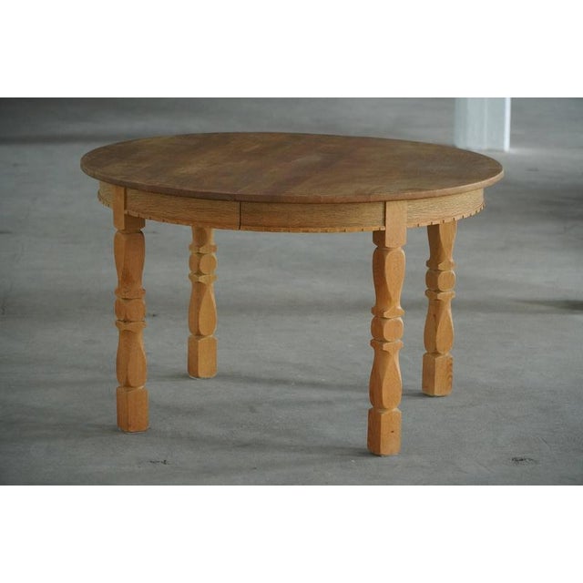 Mid-Century Modern Danish Round Extendable Oak Dining Table, 1960s For Sale - Image 12 of 18
