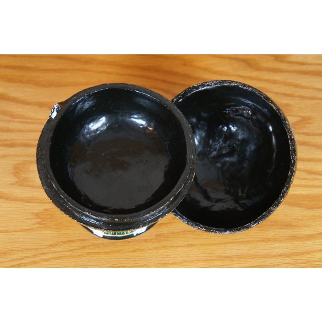 Mid 20th Century Mid 20th Century India Black Lacquer Kashmir Papier Mache Floral Candy Compote Trinket Box For Sale - Image 5 of 11