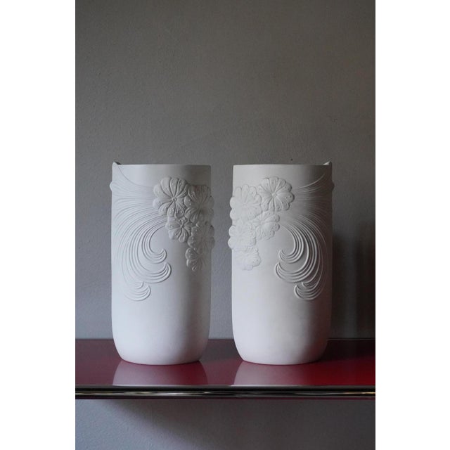 Vintage German Vases in Biscuit Porcelain from AK Kaiser, 1960s, Set of 2 For Sale - Image 6 of 6