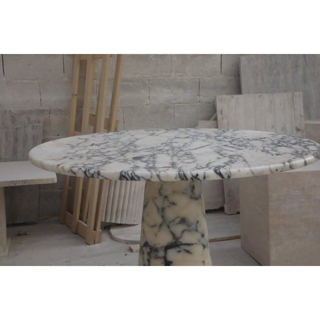 Mid-Century Modern Viola Veined Violet Round Dining Table by Angelo Mangiarotti For Sale - Image 3 of 8