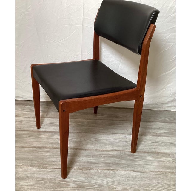 A Set of Six Danish Mid-Century Teak Chairs by Bramin For Sale - Image 4 of 10