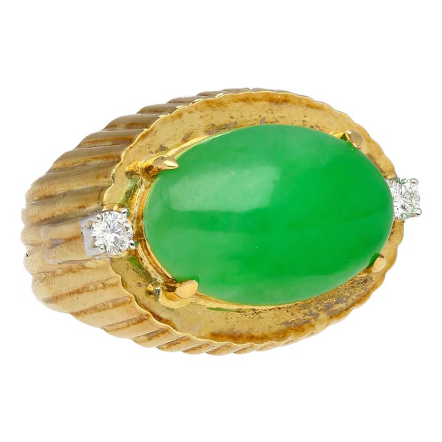 9.40 Carat Type A Fei Cui Jadeite Jade and Diamond Ring in Textured 18K Gold, Size 7 For Sale