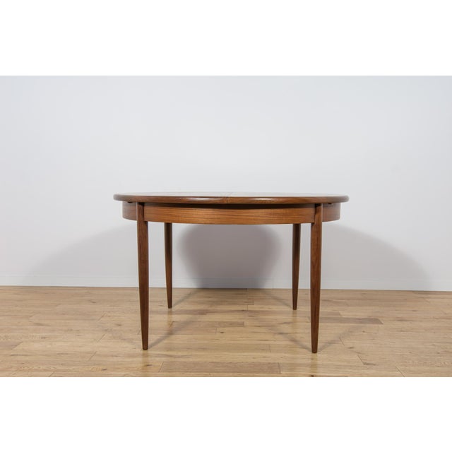 1960s Mid-Century Round Teak Fresco Dining Table from G-Plan, United Kingdom, 1960s For Sale - Image 5 of 18