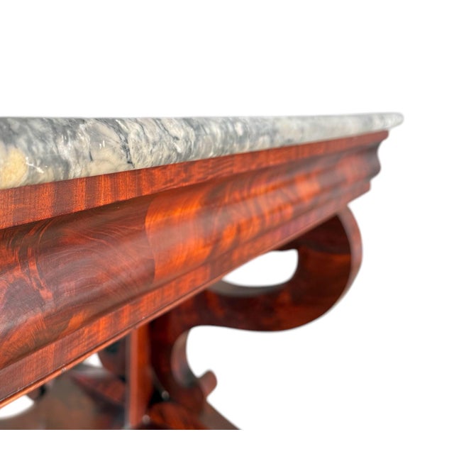 Brown 1830s American Classical Pier Table in Mahogany Attributed to Meeks For Sale - Image 8 of 12