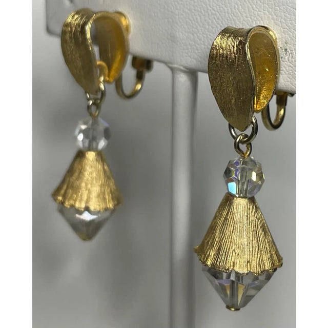 Art Nouveau 1940s Aurora and Gold Dangle Earrings With Hinge-Back Clasp - 2 Pieces For Sale - Image 3 of 5