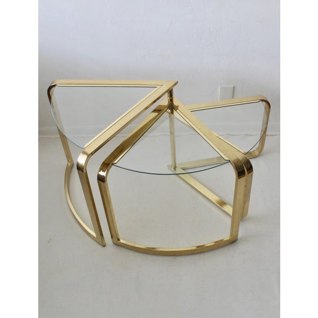 1980s Fan Nesting Table by Design Institute of America Three Tier Brass Flat Bar Glass Expandable For Sale In Miami - Image 6 of 12