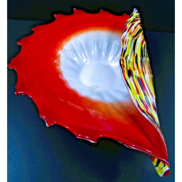 1950s Murano Art Glass Vibrant Confetti Handblown Scalloped Rim Centerpiece Bowl For Sale - Image 12 of 17