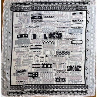 HERMÈS COLLIERS de CHIENS Jamin Virginie 2013 Silk Scarf For Sale