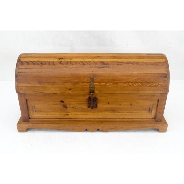 Barrel Shape Top Vintage Pine Wood Trunk Chest MINT For Sale - Image 10 of 17
