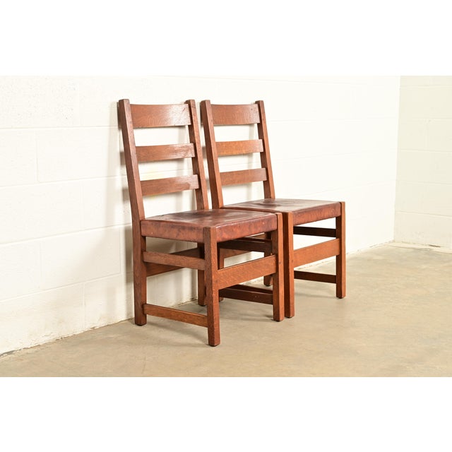 L. & J.G. Stickley, Inc. L. & J. G. Stickley Antique Mission Oak Arts & Crafts Ladder Back Side Chairs or Dining Chairs | Pair For Sale - Image 4 of 17