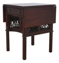 Example of Drop-Leaf and Pembroke Tables