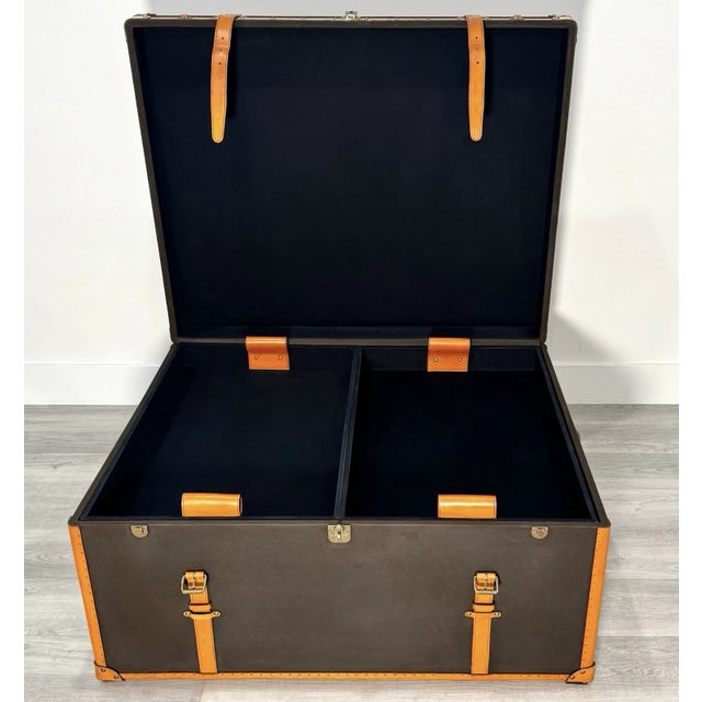 Ralph Lauren Late 20th Century Ralph Lauren Home Oxford Espresso Canvas & Saddle Leather Luggage Trunk Coffee Table For Sale - Image 4 of 10