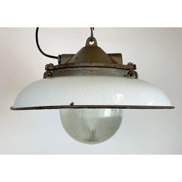 Gray Industrial Factory Pendant Lamp in Cast Iron and Grey Enamel from Zaos, 1960s For Sale - Image 8 of 16