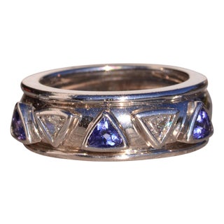 The Salinas River: Contemporary Tanzanite and Natural Diamond Ring, Size 6.25 For Sale