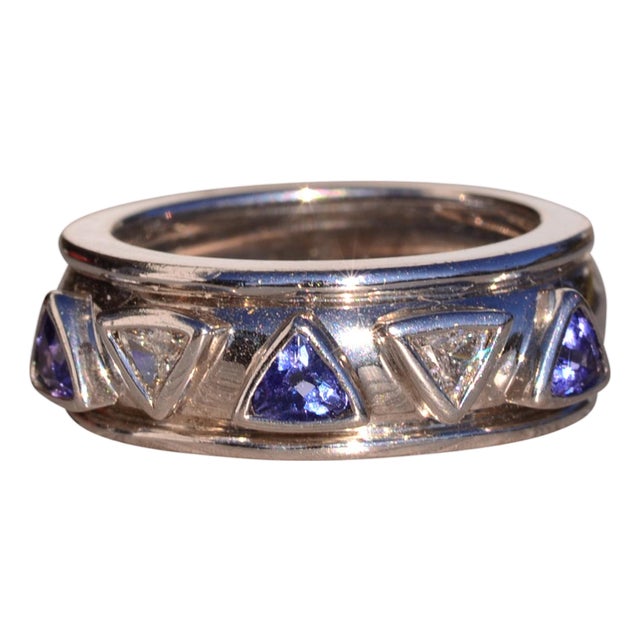 The Salinas River: Contemporary Tanzanite and Natural Diamond Ring, Size 6.25 For Sale