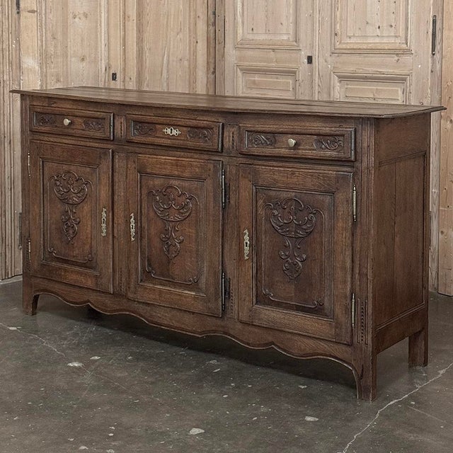 French Country 18th Century Liégeois Country French Oak Buffet For Sale - Image 3 of 18