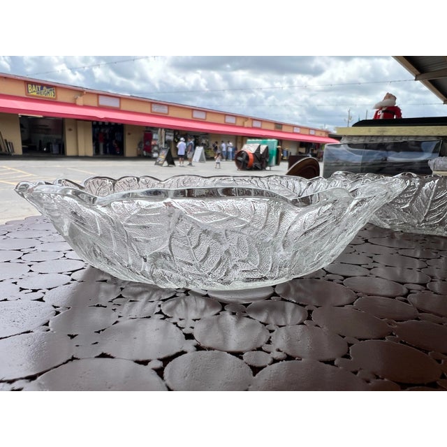 Indiana Glass Company Vintage Modern Indiana Glass Style Bowls With Embosed Avocados - a Pair For Sale - Image 4 of 8