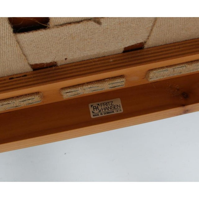 Wood Vintage Chinese Chair by Hans J. Wegner for Fritz Hansen For Sale - Image 7 of 8