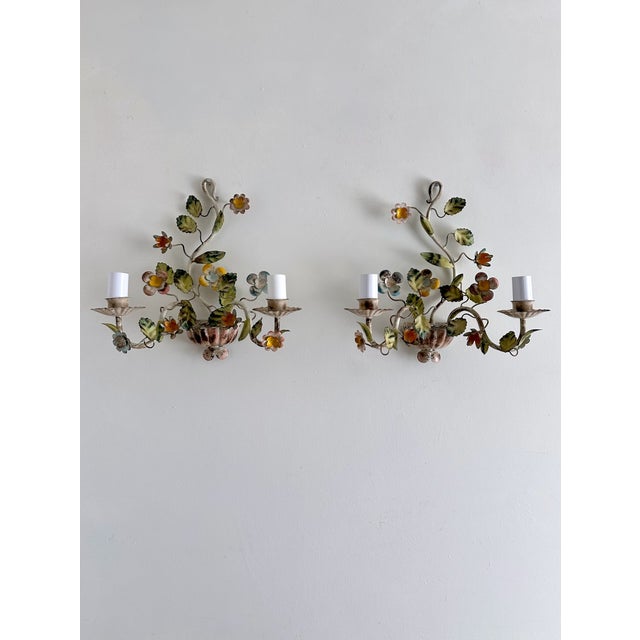 Vintage Florentine Style 2-Light Floral Tole Wall Sconces in Hand-Painted Polychrome Metal, 1960s, Set of 2 For Sale - Image 18 of 18