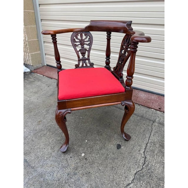 Mid 20th Century Vintage Queen Anne Style Mahogany Carved Corner Chair. For Sale - Image 4 of 11
