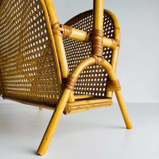 1950s Vintage Bamboo and Vienna Straw Magazine Rack, 1960s For Sale - Image 5 of 11